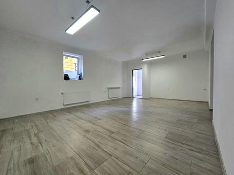 коммерческая по адресу Жасминова, 9