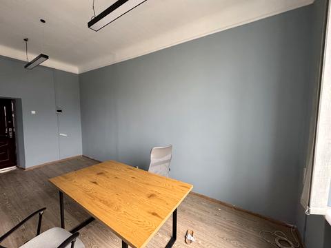 коммерческая по адресу Незалежності, 65