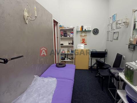 комерційна за адресою Січеславська вул., 6