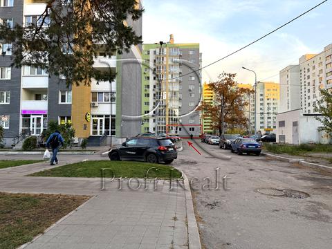 коммерческая по адресу Миколи Хвильового ул., 3-А