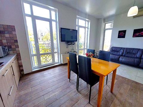 квартира по адресу Военный спуск, 5/1