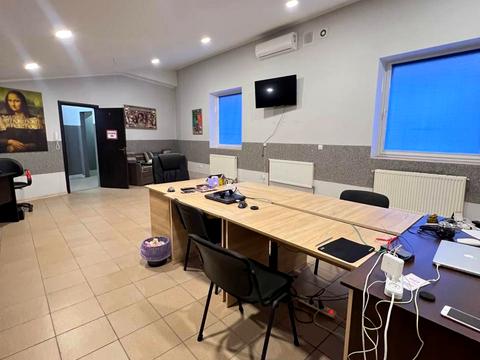 коммерческая по адресу Гусяк ул. (Таманська), 1