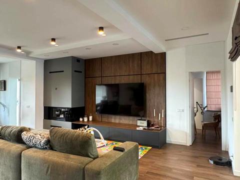 дом по адресу київська