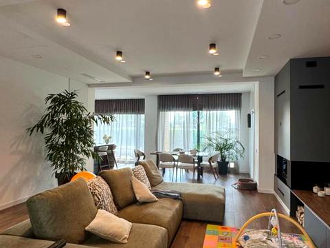 дом по адресу київська