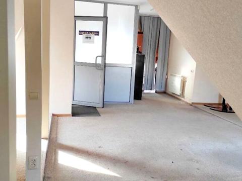 коммерческая по адресу Грушевського ул., 57