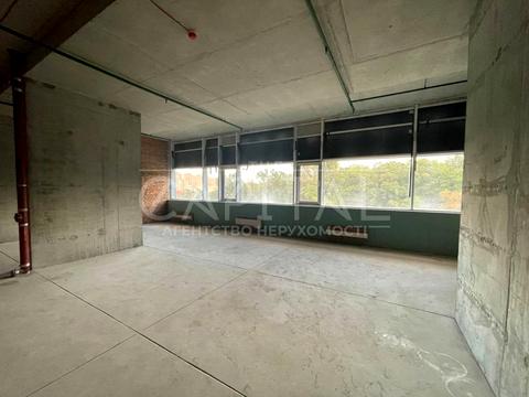 комерційна за адресою Васильківська вул., 1