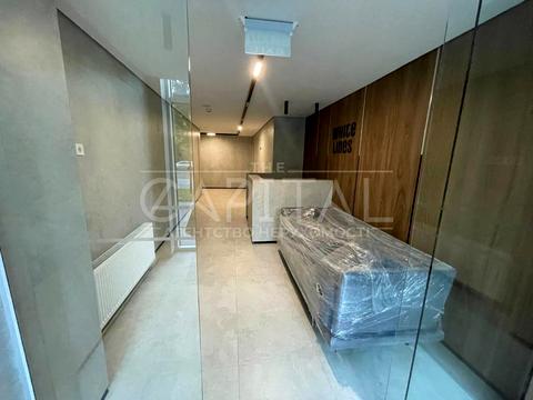 комерційна за адресою Васильківська вул., 1