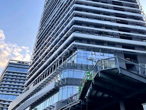 комерційна за адресою Васильківська вул., 1