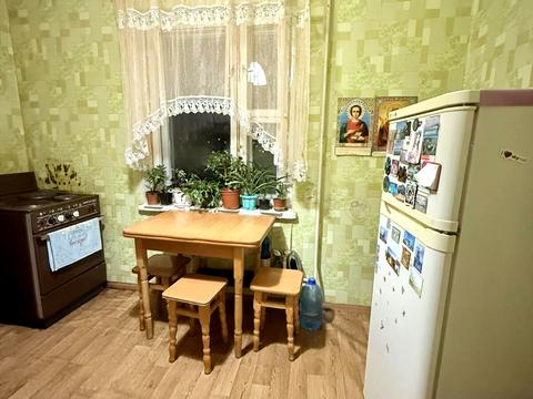 комната по адресу Червоной Калины просп. (Владимира Маяковского), 48/9