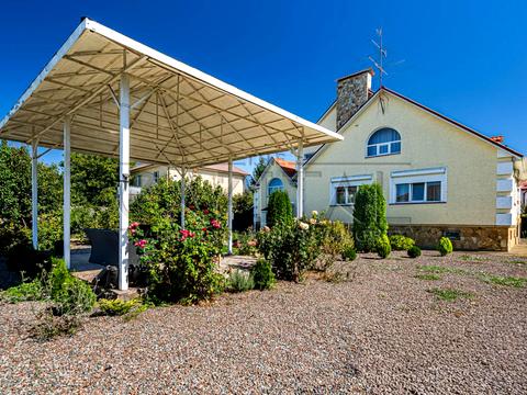 будинок за адресою Центральна вул.