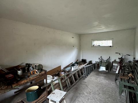 дом по адресу с. Хотяновка, Центральная ул.