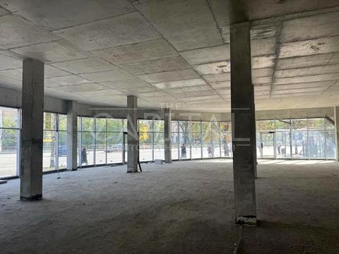 коммерческая по адресу Леонида Каденюка просп. (Юрия Гагарина), 25