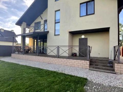 будинок за адресою Широка