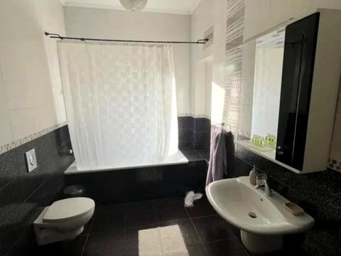 будинок за адресою Широка