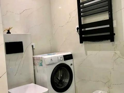 будинок за адресою Набережна, 1