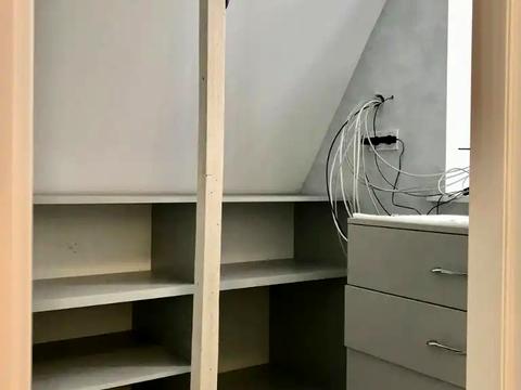 будинок за адресою Набережна, 1