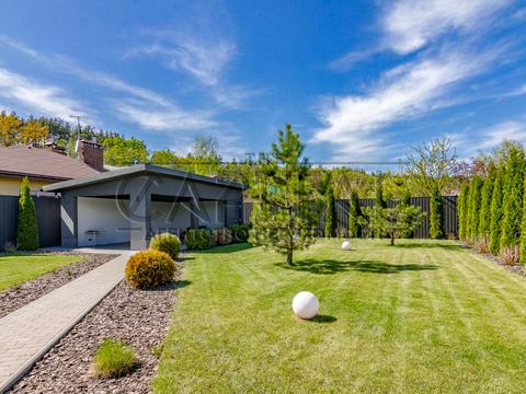 будинок за адресою Богатирська вул.