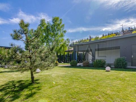 будинок за адресою Богатирська вул.