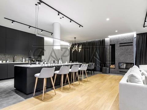 будинок за адресою Богатирська вул.