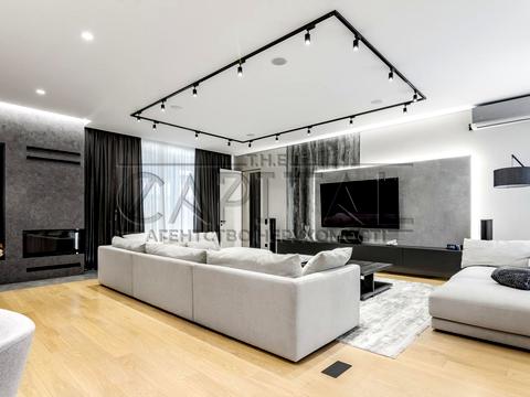 будинок за адресою Богатирська вул.