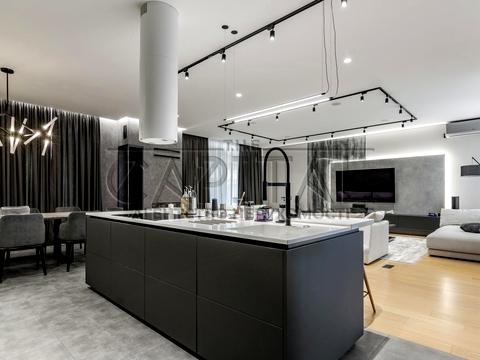 будинок за адресою Богатирська вул.