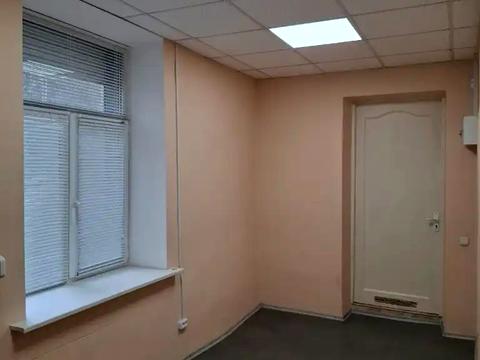 коммерческая по адресу Троїцька, 20А