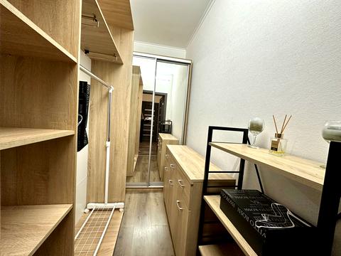 квартира за адресою Академіка Заболотного вул., 15-Б