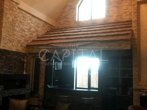 будинок за адресою Набережна вул.