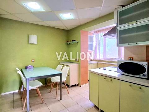 квартира за адресою Лариси Руденко вул., 10