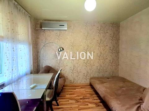 квартира за адресою Лариси Руденко вул., 10