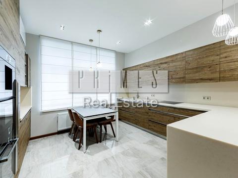 квартира за адресою Андрія Верхогляда вул. (Михайла Драгомирова), 20