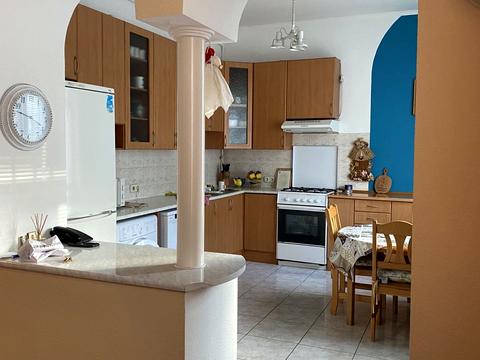 квартира по адресу Братская ул., 10