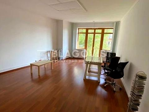 комерційна за адресою Крутий узвіз, 7