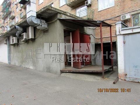 комерційна за адресою Голосіївський просп. (40-річчя Жовтня), 3