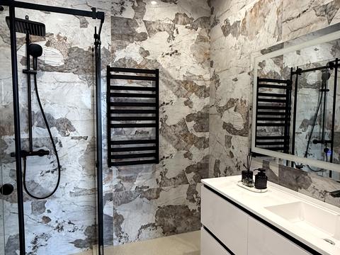 будинок за адресою Вишнева вул.