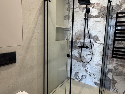 будинок за адресою Вишнева вул.