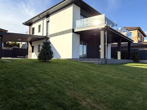 будинок за адресою Вишнева вул.