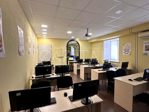 коммерческая по адресу Тараса Шевченко бульв., 2