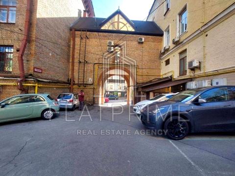 квартира за адресою Софіївська вул., 18