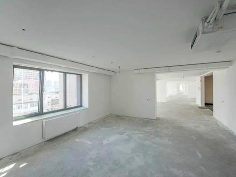 комерційна за адресою Саксаганського вул., 53/80