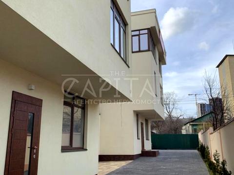 будинок за адресою Товарна вул., 24