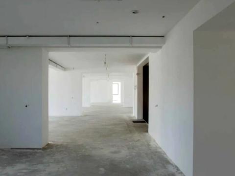 комерційна за адресою Саксаганського вул., 53/80