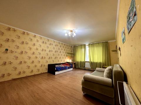 квартира за адресою Миколи Хвильового вул., 1