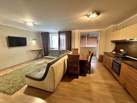 квартира за адресою Миколи Хвильового вул., 1