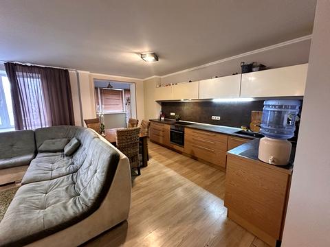 квартира за адресою Миколи Хвильового вул., 1