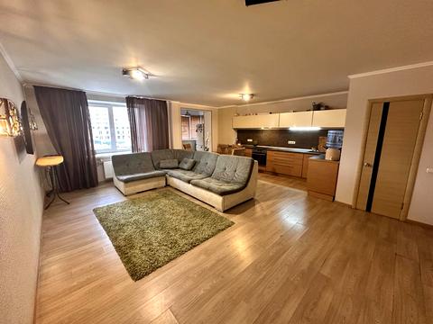 квартира за адресою Миколи Хвильового вул., 1