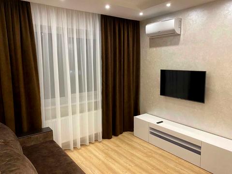 квартира за адресою Героїв Небесної Сотні просп., 40/1