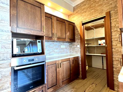 комерційна за адресою Київ, Івана Мазепи вул. (Січневого Повстання), 16