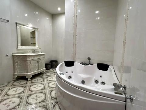 квартира за адресою Євгена Коновальця вул. (Щорса), 32-Г