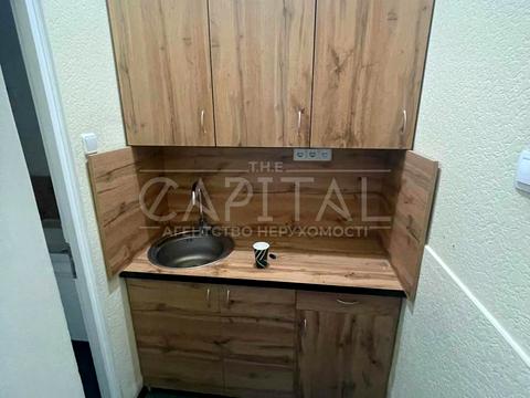 комерційна за адресою Січових Стрільців вул. (Артема), 77